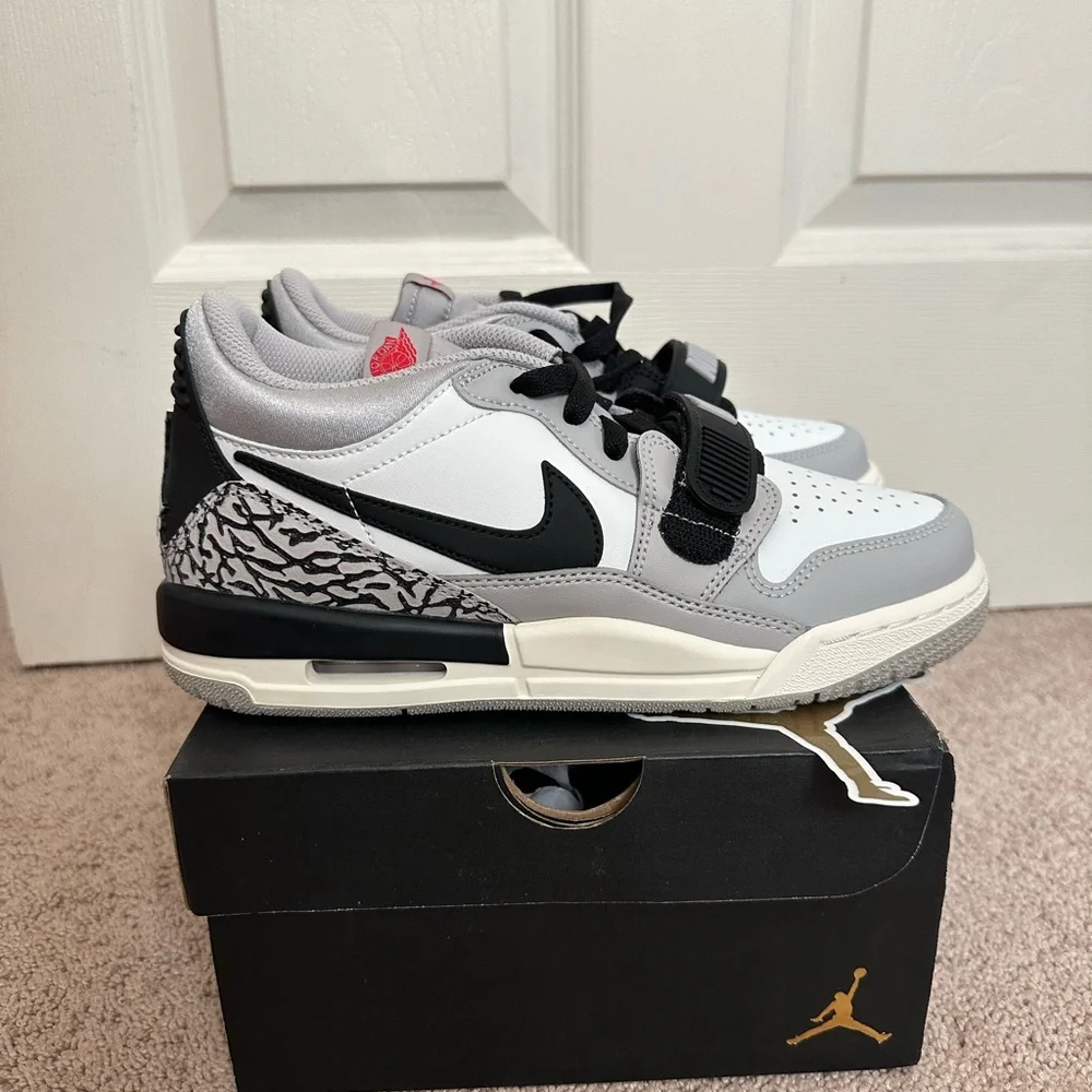 Air Jordan Legacy 312 Low Shoes - Picture 1 of 7